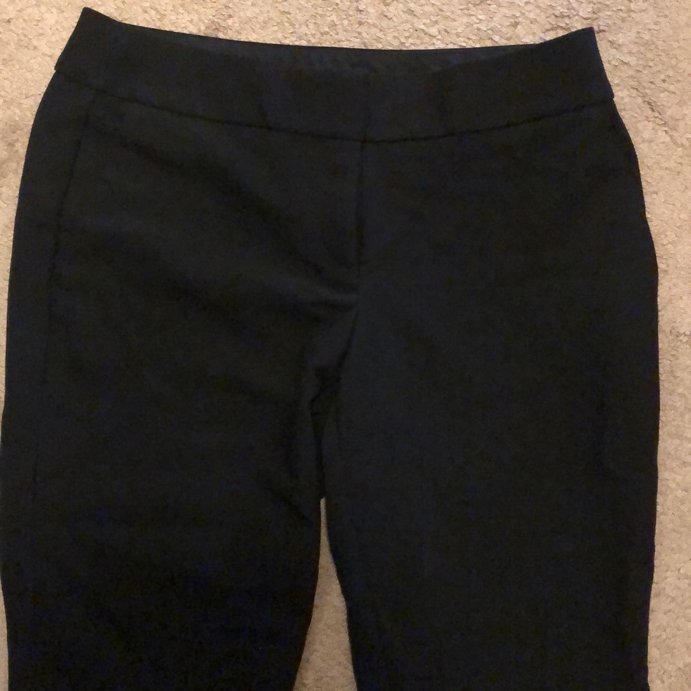 Loft Julie. 6p. Black work slacks pants. Classic!